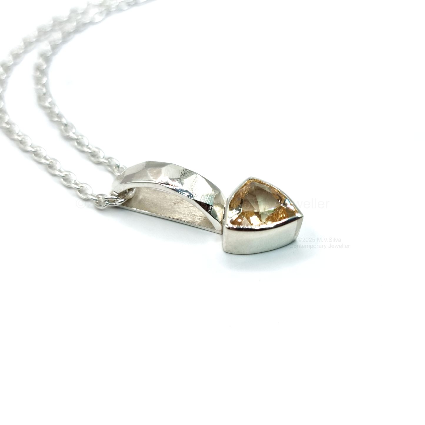 Heliodor Textured Pendant