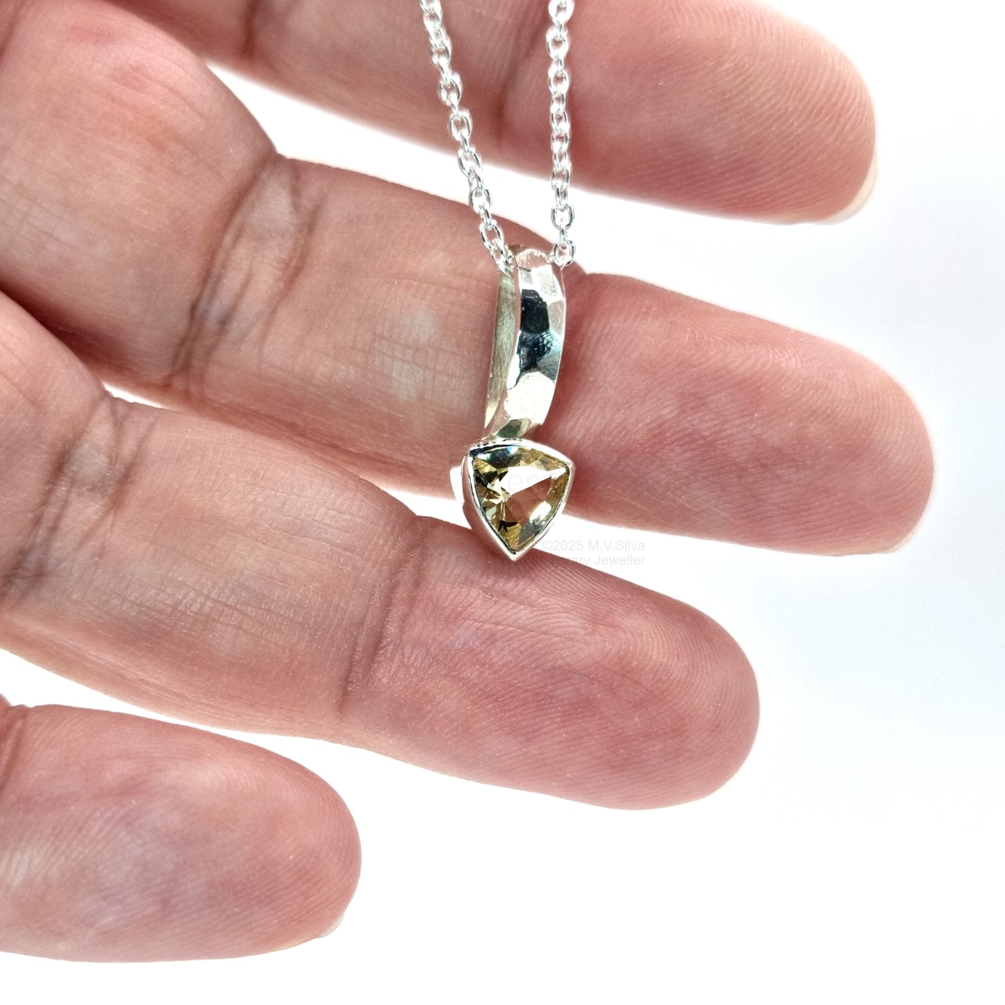 Heliodor Textured Pendant