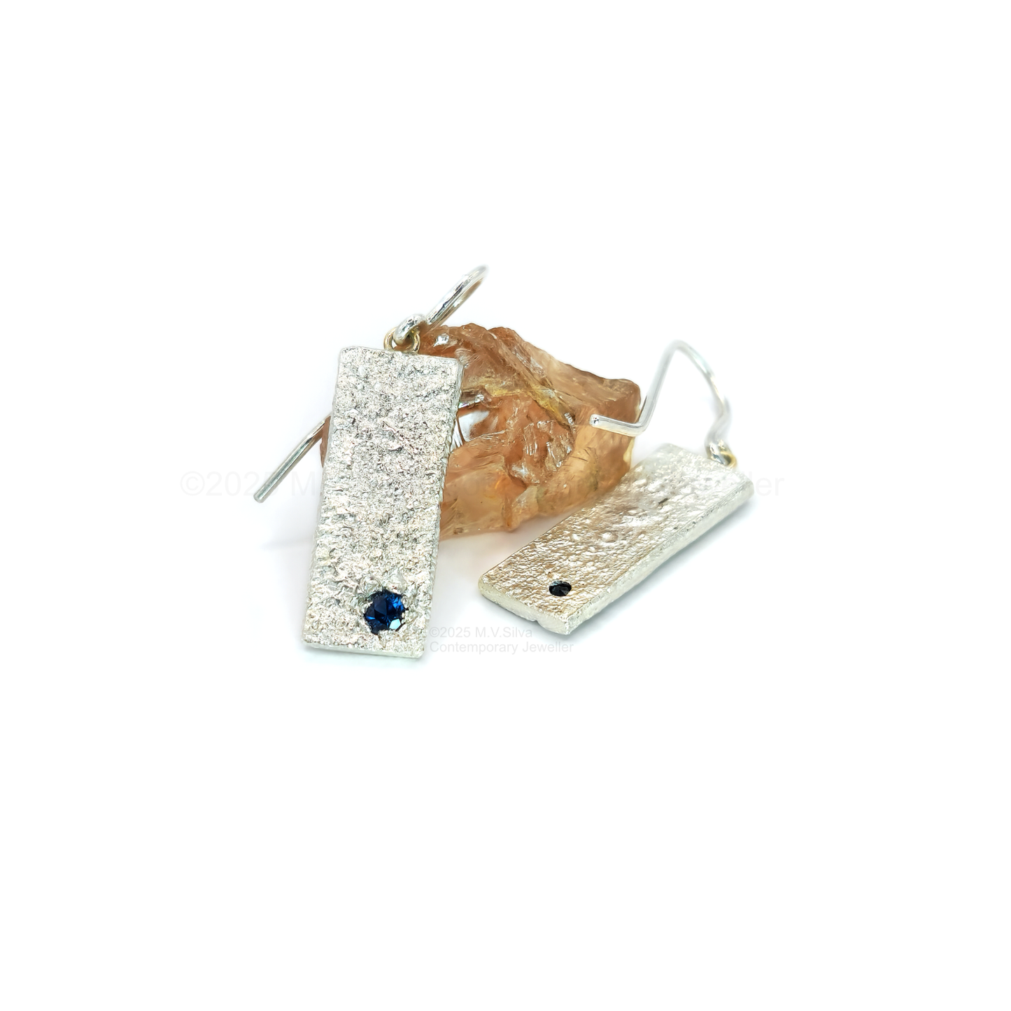 Reticulated sterling silver and sapphire rectangle earrings 3