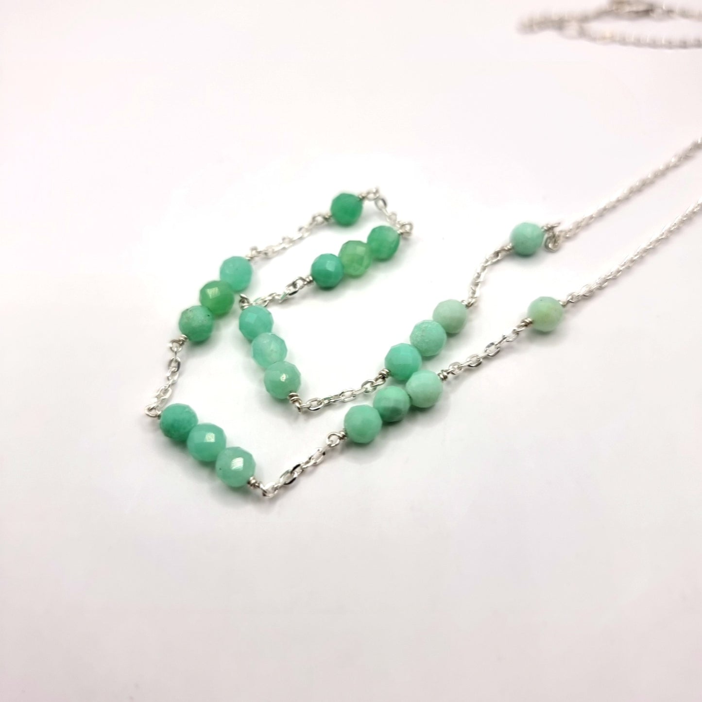 Blue-Green Chrysoprase Graduated Bead and Chain Necklace