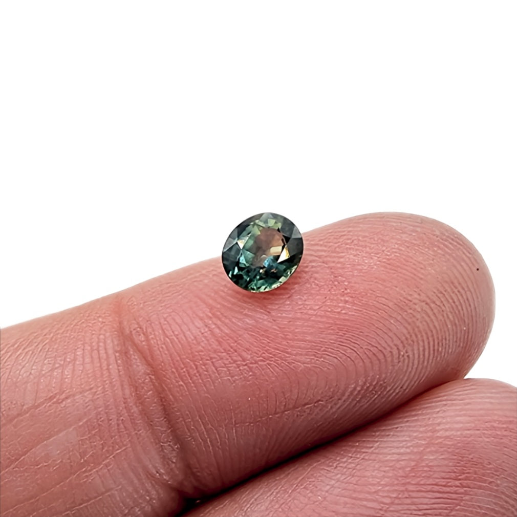 0.75ct Oval Cut Parti Sapphire