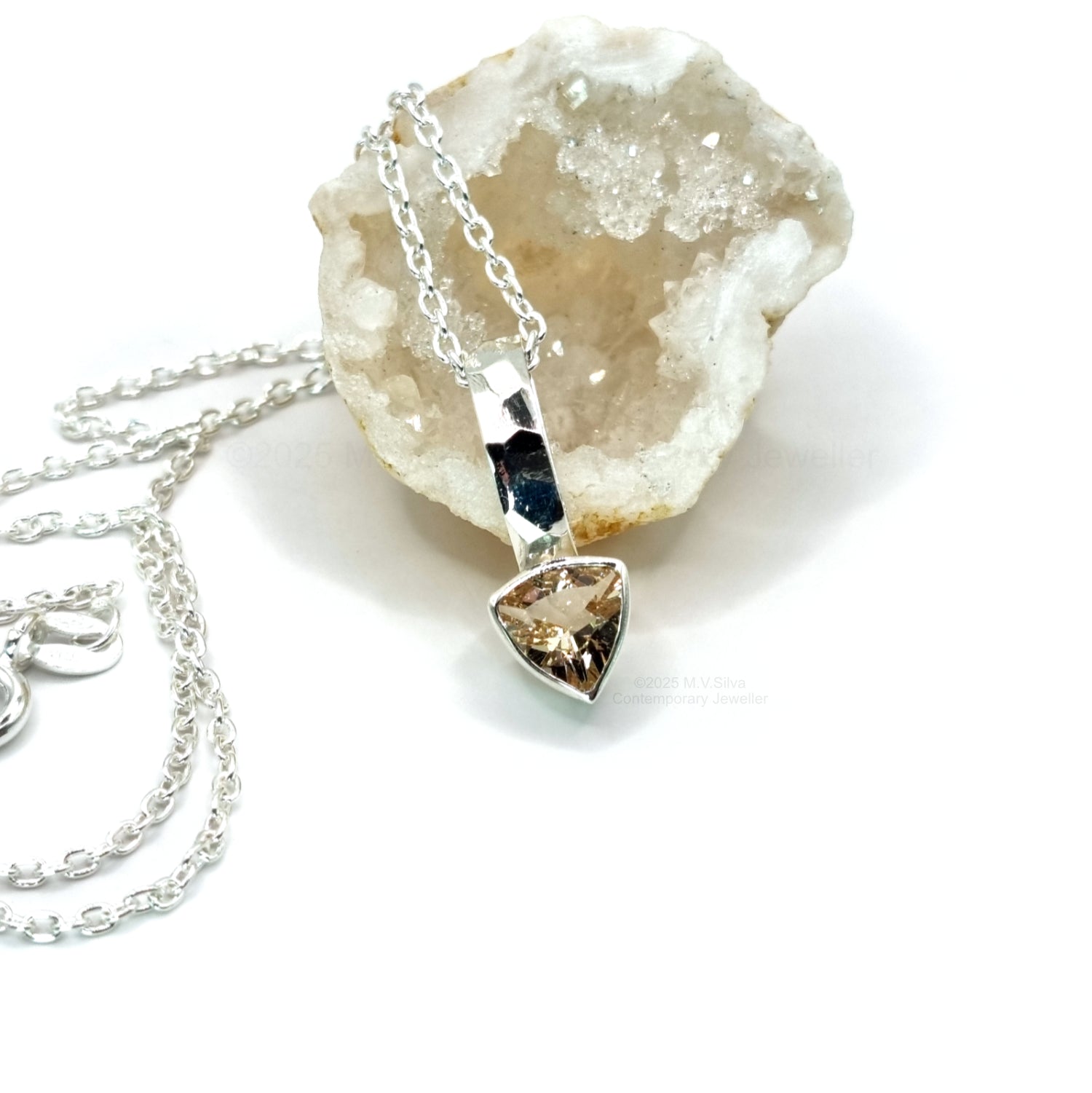 Heliodor Textured Pendant