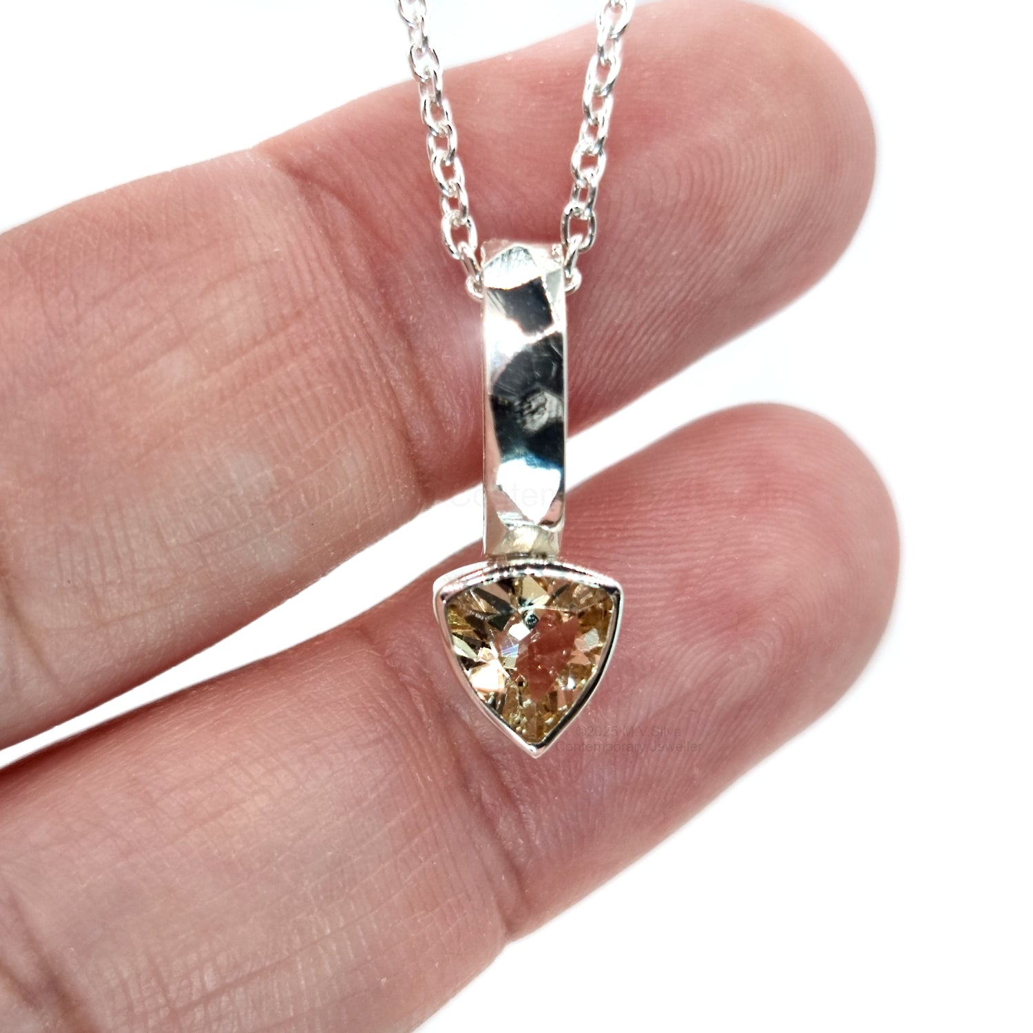 Heliodor Textured Pendant